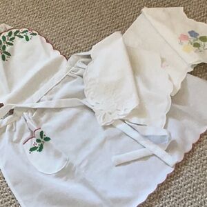 NWOT Vintage Little girls Christmas Apron and 2 bread warmers.